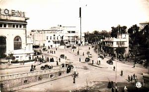 606- Constantine - La place Lamoriciere et le Casino